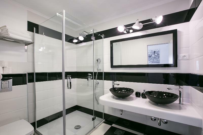 Apartments Carol Royal Кавтат Екстериор снимка