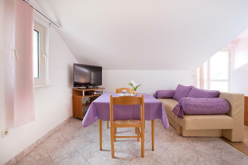 Apartments Carol Royal Кавтат Екстериор снимка
