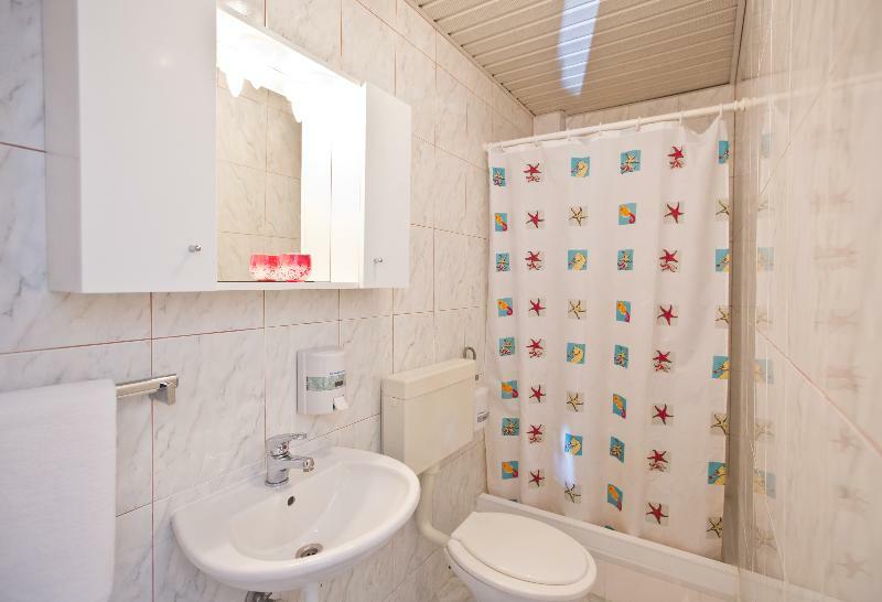 Apartments Carol Royal Кавтат Екстериор снимка